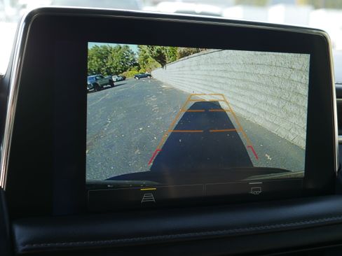 Used 2022 Chevrolet Tahoe LT image 19