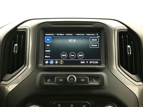 Used 2023 Chevrolet Silverado 2500 Custom w/ Custom Value Package image 35