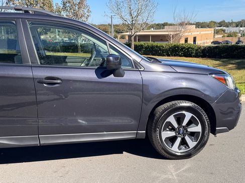 Used 2018 Subaru Forester 2.5i Premium w/ All-Weather Package image 32