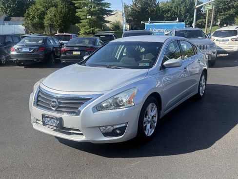 Used 2015 Nissan Altima 2.5 SV FWD image 5