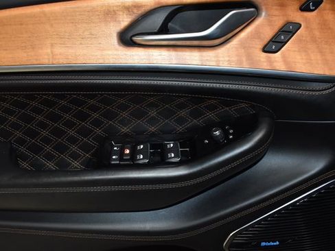 Used 2022 Jeep Grand Cherokee Summit image 30