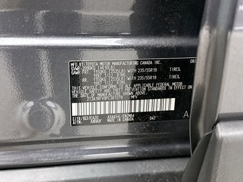 Used 2023 Toyota RAV4 XLE Premium AWD/4WD image 26