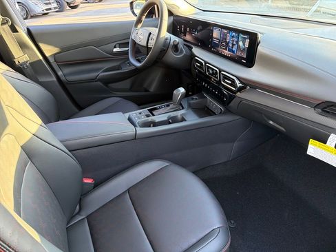 New 2026 Nissan Sentra SR w/ SR Premium Package image 10