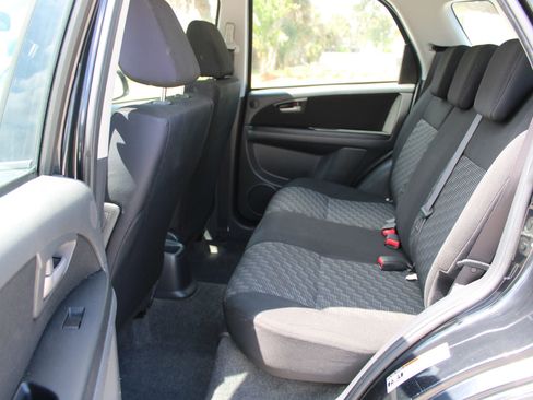 Used 2007 Suzuki SX4 AWD Hatchback image 13