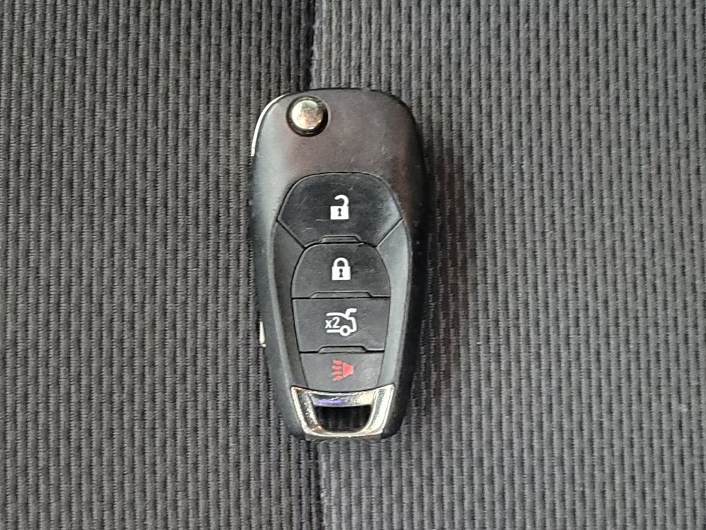 Used 2017 Chevrolet Cruze LS FWD image 32