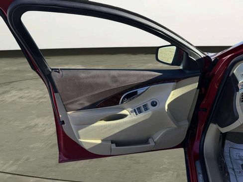 Used 2012 Buick LaCrosse Premium image 10