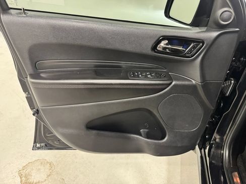 Used 2022 Dodge Durango R/T w/ Blacktop Package AWD/4WD image 17