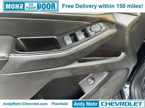 Used 2019 Chevrolet Traverse LT FWD image 17