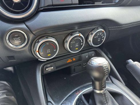 Used 2021 MAZDA MX-5 Miata RF Grand Touring image 30