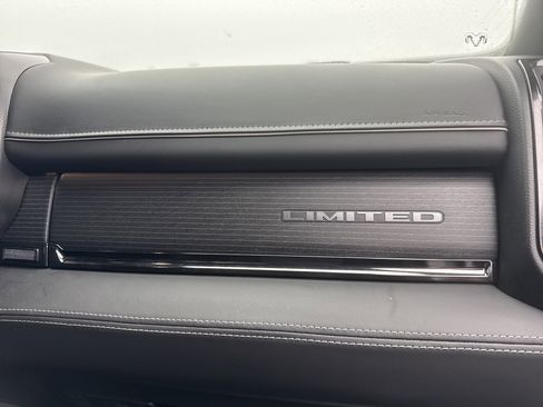 Used 2023 RAM 2500 Limited image 19