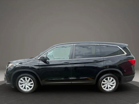 Used 2019 Honda Pilot LX image 8