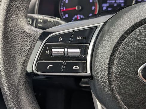 Used 2020 Kia Forte LXS FWD image 23