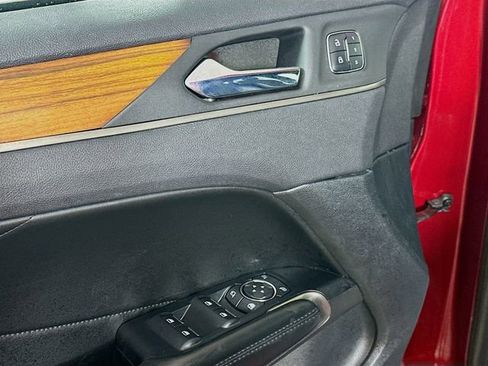 Used 2017 Lincoln MKC Select w/ Select Plus Package image 19