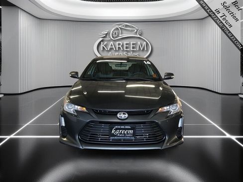 Used 2014 Scion tC FWD image 2