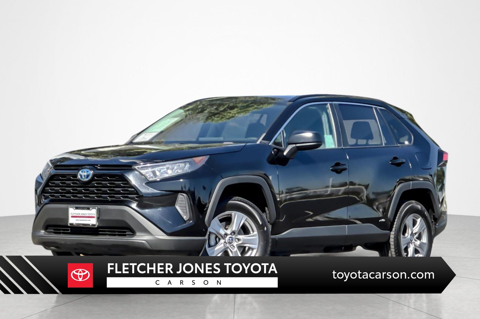 Certified 2022 Toyota RAV4 LE AWD/4WD image 1