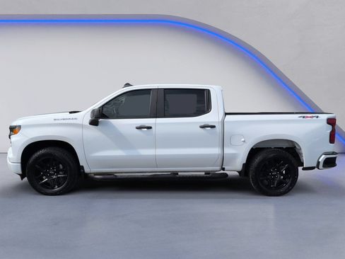 Used 2023 Chevrolet Silverado 1500 Custom AWD/4WD image 11