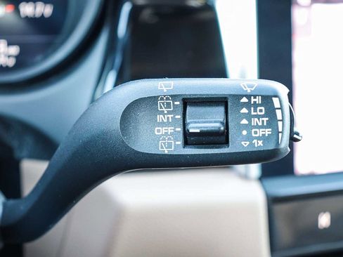 Used 2024 Porsche Macan image 33