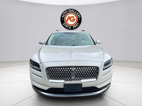 Used 2023 Lincoln Nautilus Reserve w/ Luxury Package AWD/4WD image 7
