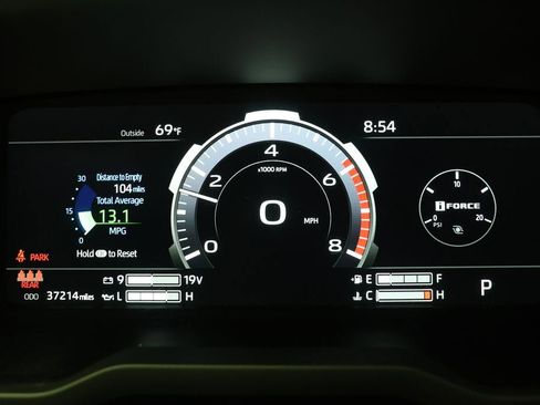 Used 2024 Toyota Tundra Limited image 23