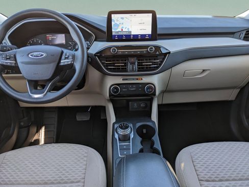 Used 2022 Ford Escape SE image 20