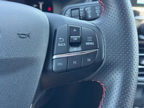 Used 2025 Ford Escape ST-Line AWD/4WD image 17
