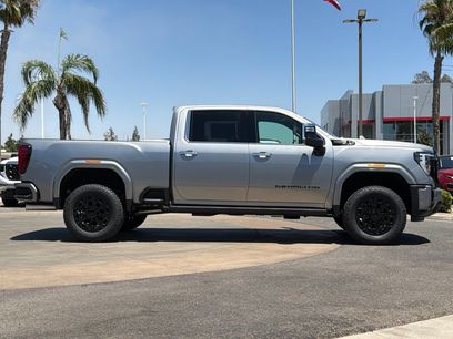 New 2026 GMC Sierra 3500 Denali Ultimate w/ LPO, Black Badging Package