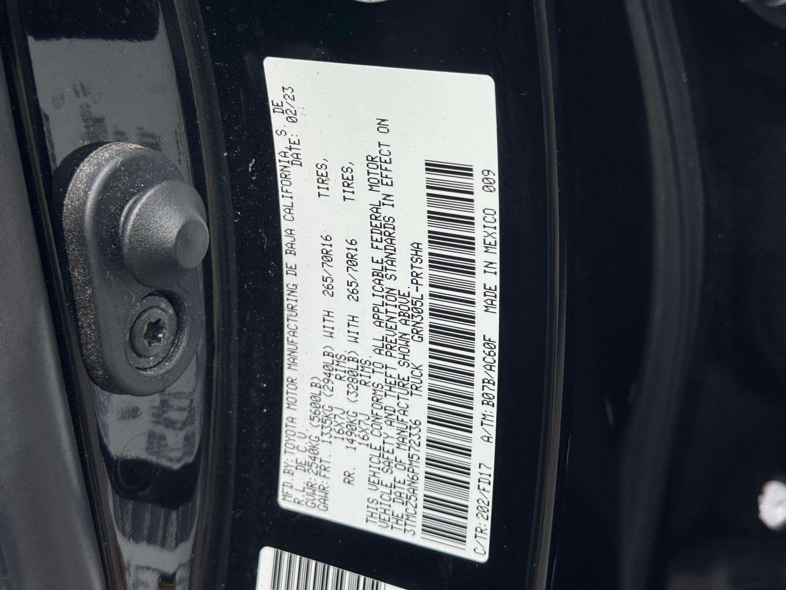 Used 2023 Toyota Tacoma TRD Off-Road w/ Advanced Technology Package AWD/4WD image 31
