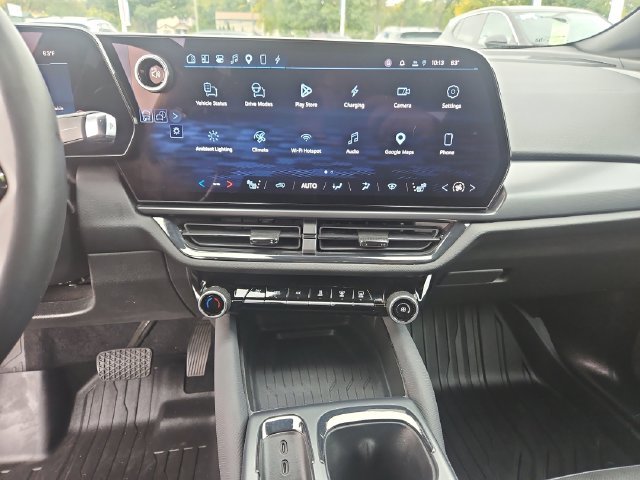 Used 2024 Chevrolet Equinox EV RS w/ LPO, Trailering Package FWD image 19