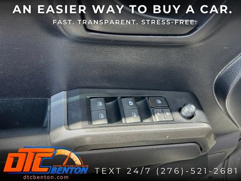 Used 2020 Toyota Tacoma SR5 AWD/4WD image 12