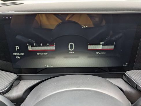 New 2026 Nissan Kicks SR w/ Cold Weather Package FWD image 17