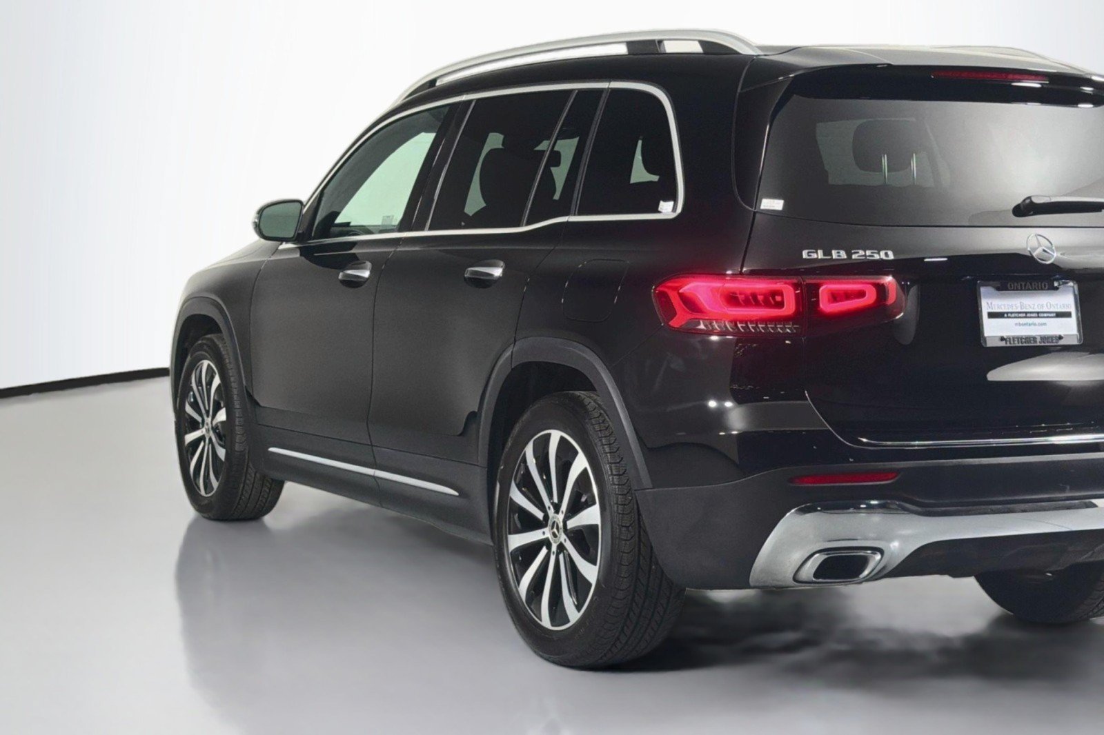 Used 2023 Mercedes-Benz GLB 250 image 15
