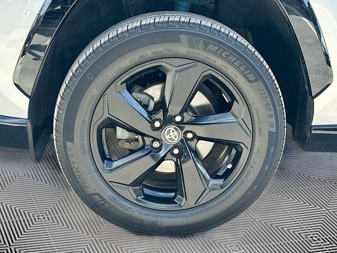 Used 2021 Toyota RAV4 XSE image 38