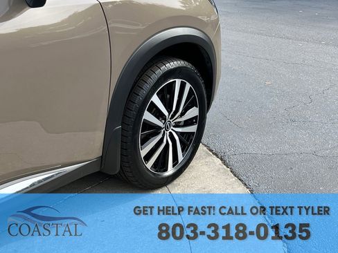 Used 2024 Nissan Pathfinder Platinum w/ Cargo Package image 34