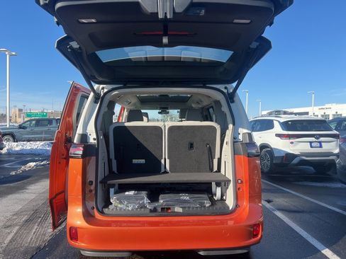 New 2025 Volkswagen ID. Buzz Pro S Plus image 19