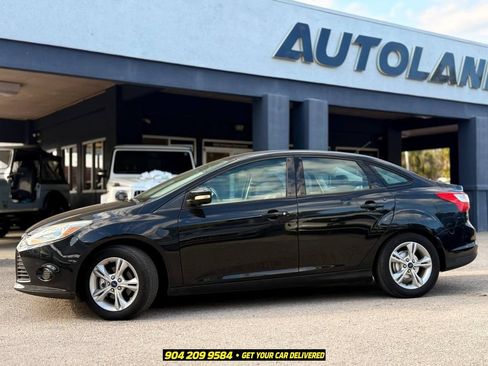 Used 2014 Ford Focus SE FWD image 4