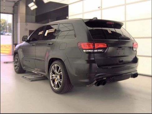 Used 2018 Jeep Grand Cherokee Trackhawk AWD/4WD image 3