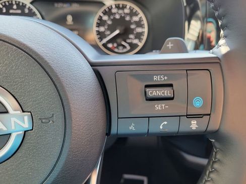 New 2025 Nissan Pathfinder SV image 21