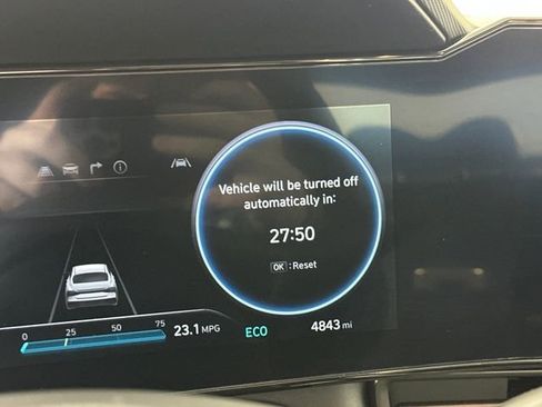 Certified 2025 Hyundai Elantra Limited image 35