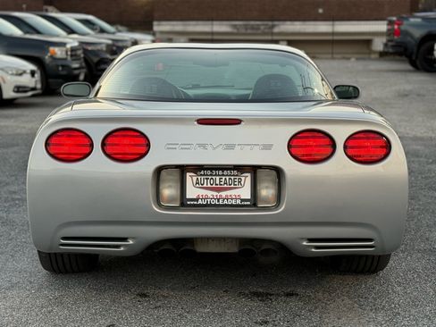 Used 1997 Chevrolet Corvette Coupe w/ Memory Pkg image 8