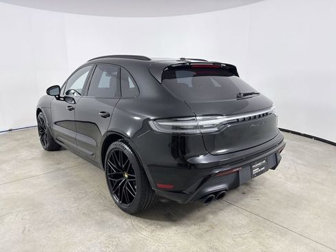 Certified 2022 Porsche Macan GTS image 3