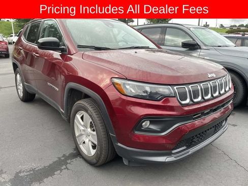 Used 2022 Jeep Compass Latitude w/ Convenience Group AWD/4WD image 13