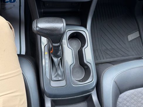 Used 2017 Chevrolet Colorado Z71 AWD/4WD image 15