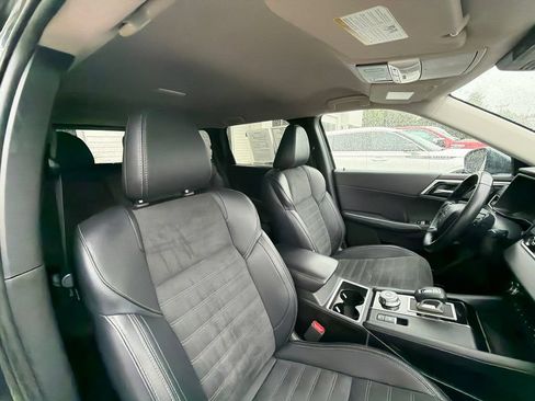 Used 2024 Mitsubishi Outlander SE FWD image 54