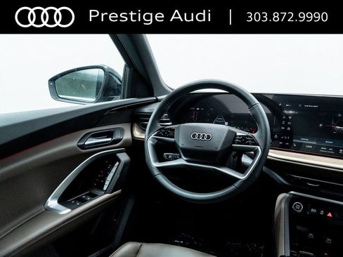 Used 2025 Audi Q5 Premium w/ Convenience Package AWD/4WD image 27