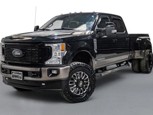 Used 2022 Ford F350 King Ranch w/ Camper Package AWD/4WD image 5