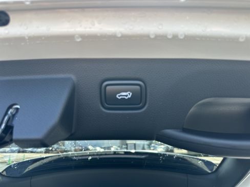 Used 2024 Kia Seltos SX w/ SX Sunroof Package image 20