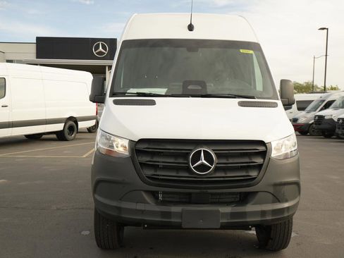 New 2025 Mercedes-Benz Sprinter 2500 image 2