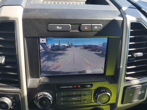 Used 2019 Ford F150 Lariat image 26