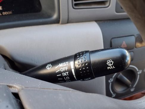 Used 2005 Toyota Corolla image 18