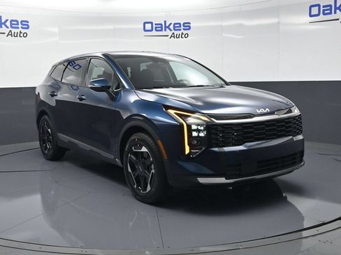New 2027 Kia Sportage S FWD image 2